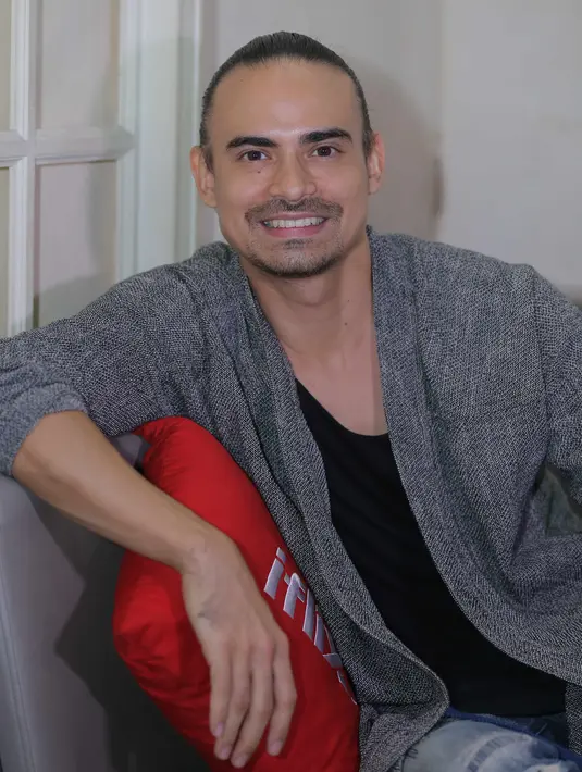 Pesinetron asal Malaysia itu juga melihat bahwa dunia akting dan seni peran adalah dunia yang disukai oleh perempuan yang biasa disapa BCL itu. (Andy Masela/Bintang.com)