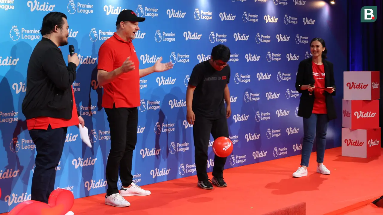 Kiper legendaris Manchester United Peter Schmeichel di acara Vidio