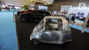 Suasana pameran kendaraan listrik Persatuan Industri Kendaraan Listrik Indonesia (Periklindo) Electric Vehicle Show di JIEXPO Kemayoran, Jakarta, Jumat (22/7/2022). Pameran yang berlangsung pada 22-31 Juli 2022 ini menampilkan beragam inovasi untuk kendaraan listrik, mobil dan motor. (Liputan6.com/Johan Tallo)