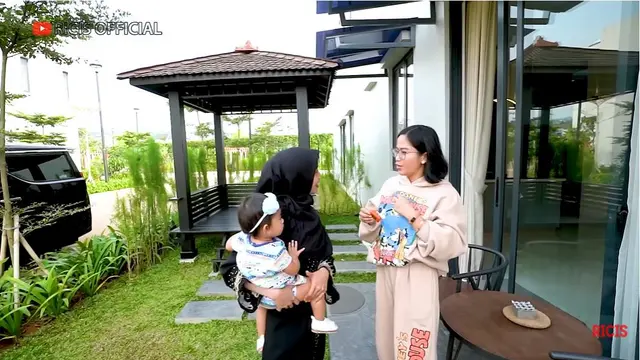 10 Potret Rumah Baru Food Vlogger Farida Nurhan, Dapur dan Mini Bar Estetik Banget