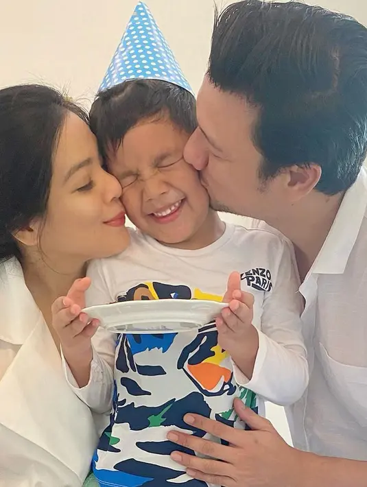 Ultah Anak Titi Kamal dan Christian Sugiono (Instagram/titi_kamall)