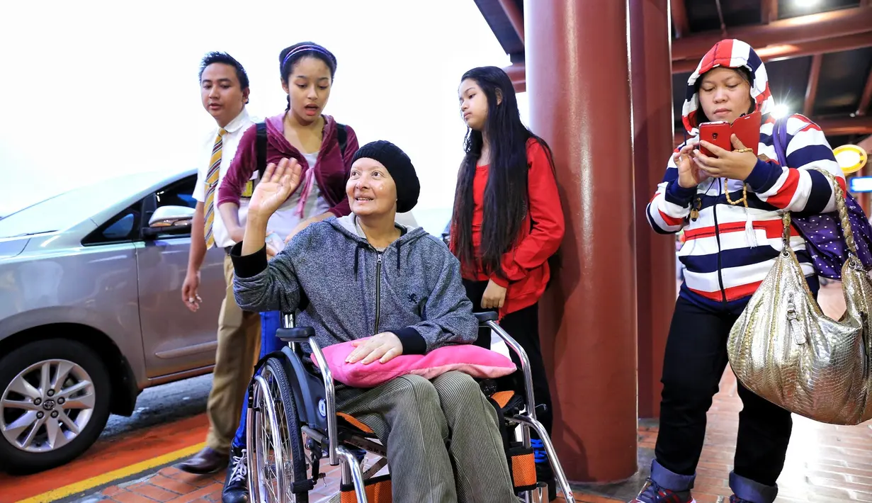 Modern Guangzhou China Hospital akan menjadi tempat Yana menjalankan pengobatan selama kurang lebih tiga bulan ke depan. Menurut Yana, rumah sakit itu memiliki alat pengobatan kanker yang lebih lengkap dibandingkan di Indonesia. (Adrian Putra/Bintang.com)