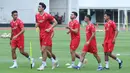 Tim pelatih berharap seluruh pemain dapat segera bergabung guna mematangkan strategi tim. Tampak dalam foto, pemain Timnas Indonesia saat mengikuti sesi latihan perdana di Lapangan Stadion Madya, Kompleks Gelora Bung Karno, Senayan, Jakarta, Selasa (24/3/2026). (Bola.com/M Iqbal Ichsan)