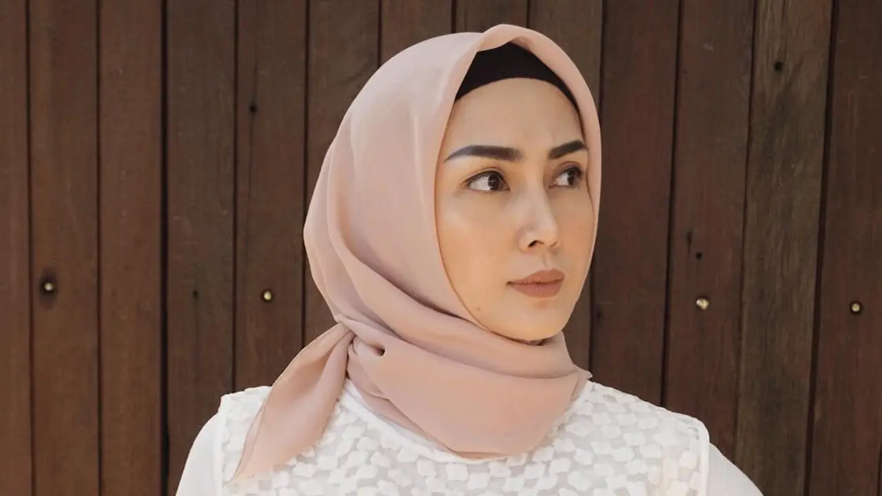 [Bintang] Arie Untung dan Fenita Arie