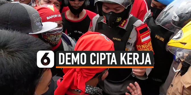 VIDEO: Kapolres Jakarta Pusat Ajak Pendemo Bernegosiasi