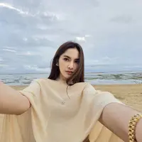 Penampilan Mahalini Pulang Kampung ke Bali. [@mahaliniraharja]