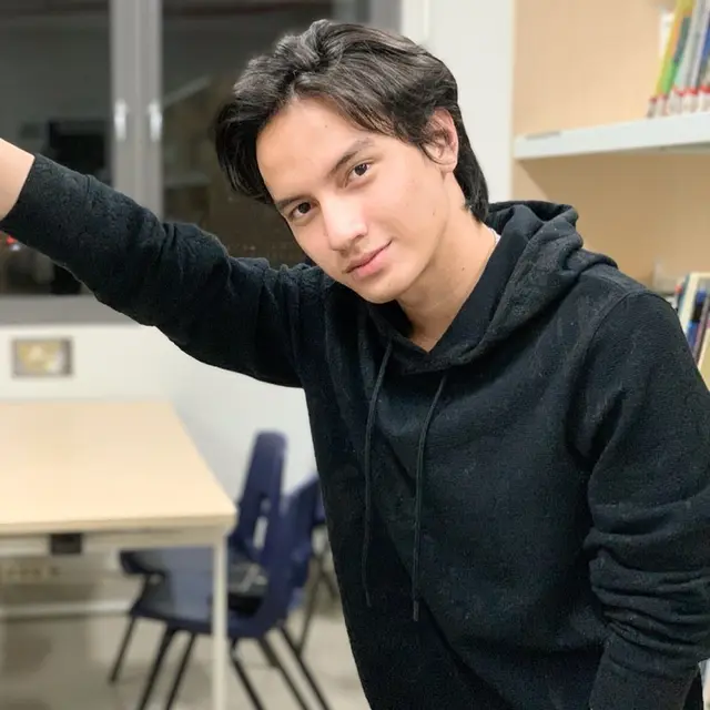 6 Potret Farhan Rasyid, Pemeran Devan dalam Sinetron Anak Band