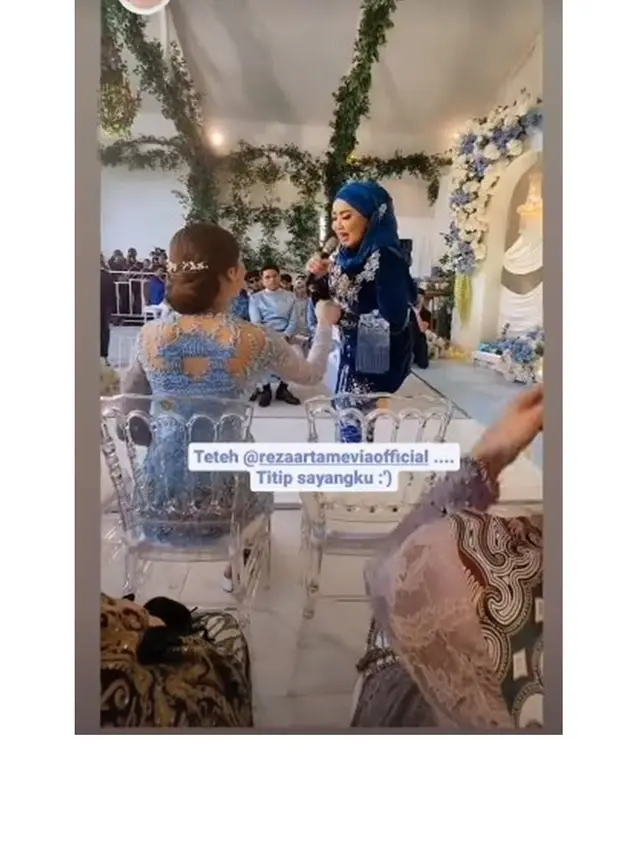 10 Potret Kebersamaan Reza Artamevia dan Angelina Sondakh di Lamaran Aaliyah dan Thariq