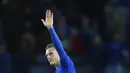 Ekspresi pemain Leicester, Jamie Vardy, menyapa penonton usai laga melawan MU pada lanjutan Liga Premier Inggris di Stadion King Power, Inggris, Sabtu (28/11/2015). (Reuters/Eddie Keogh)