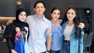 Gaya kasual Ashanty dan Krisdayanti di ultah ke-2 Azura. [IG: @ashanty_ash]