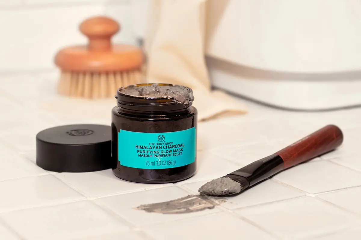7 Masker Charcoal yang Ampuh Basmi Jerawat, Mulai dari Rp17 ribu