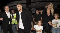 Wanda Nara (kanan)&nbsp;telah mengajukan gugatan cerai kepada Mauro Icardi pada November 2022. Jika jadi janda Icardi, wanita yang juga agen sepak bola ini&nbsp;dapat memperoleh hingga US$ 100 juta dalam bentuk properti dan barang mewah. (Galatasaray SK / Galatasaray Press Office / AFP)