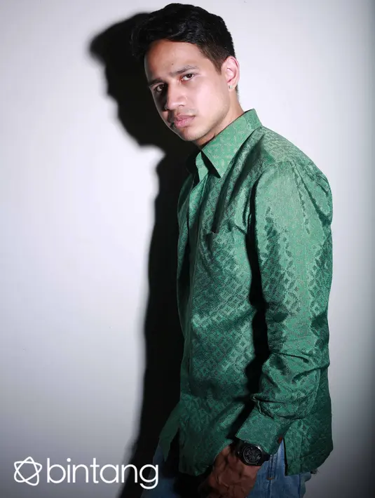 Jovial da Lopez melalui banyak perjuangan untuk dapat meraih sukses di dunia perfilman tanah air. Kini sosoknya menjadi salah satu yang diperhitungkan dengan pengalamannya menjadi pemeran utama, penulis hingga sutradara. (Febio Hernanto/Bintang.com)