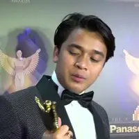 Ada apa antara Olga Syahputra, Panasoni Awards dan Angka Delapan