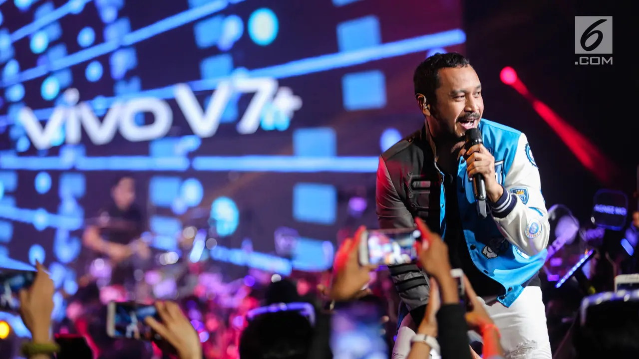 Afgan, Tulus dan Nidji  di Launching VIVO V7 Plus