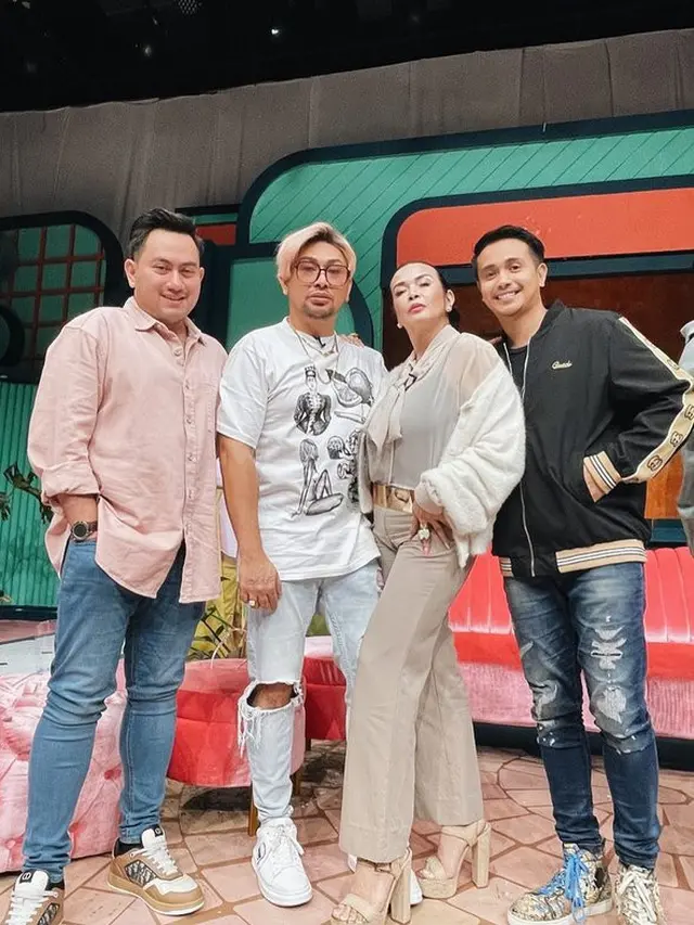 6 Potret Terbaru Jennifer Jill Usai Turun Berat Badan 18 Kg, Awet Muda di Usia 51 Tahun