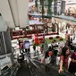 Suasana dekorasi natal menghiasi Lippo Mall Puri, Jakarta, Kamis (29/11). Kegiatan Holiday Sensation diselenggarakan di 68 mal di berbagai kota. (Liputan6.com/Fery Pradolo)