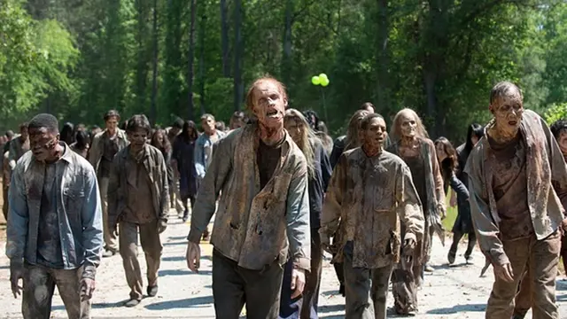 Mabuk, Nonton Film Horor, Pria Ini Serang 'Zombie' Hingga Tewas