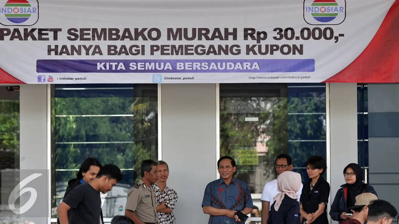 20160610-Indosiar-Bagikan-Sembako-Murah-Jakarta-JT