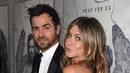 Justin Theroux bukanlah suami pertama Jennifer. Seperti yang diketahui bahwa sebelumnya Jennifer pernah menikah dengan seorang aktor tampan yang sedang berada di masalah pernikahannya, Brad Pitt. (AFP/Bintang.com)