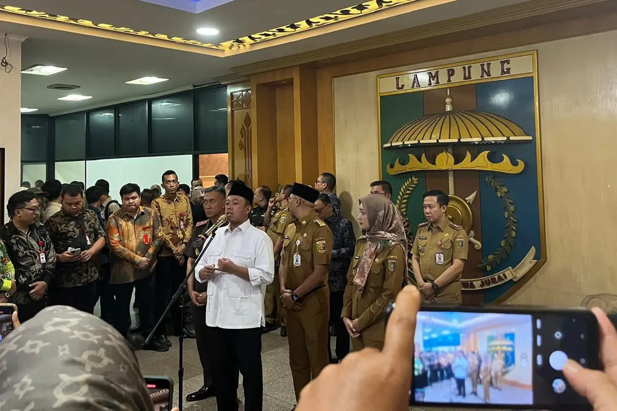 Menteri Agraria dan Tata Ruang/Kepala Badan Pertanahan Nasional (ATR/BPN), Nusron Wahid melakukan kunjungan kerja ke Kantor Gubernur Lampung. Foto : (Liputan6.com/Ardi).