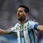 Penyerang Argentina, Lionel Messi, merayakan gol pertama yang dicetak timnya dalam laga Grup J Piala Dunia 2026 antara Argentina melawan Aljazair di Stadion Kansas City, Kansas City, pada 16 Juni 2026. (Roberto SCHMIDT / AFP)