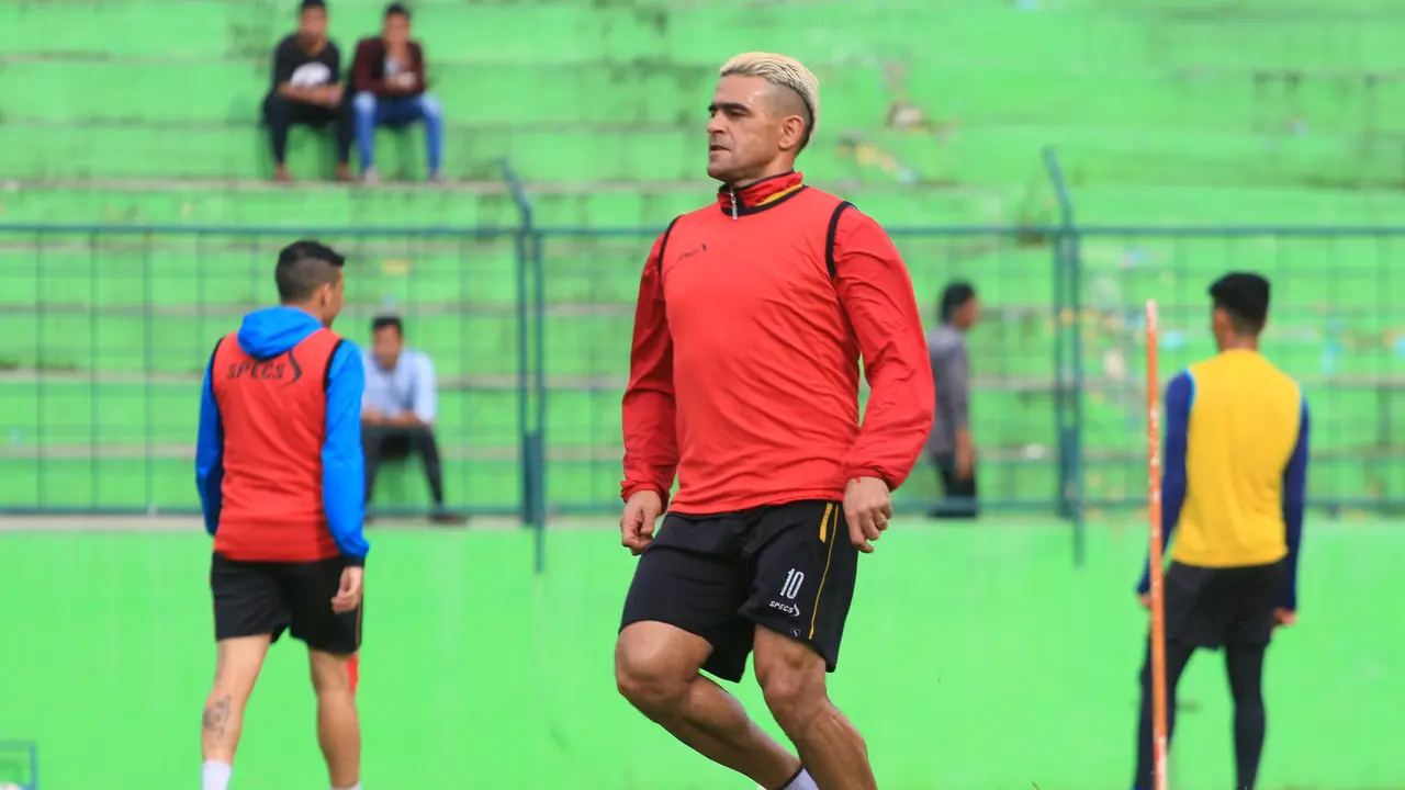 Cristian Gonzales