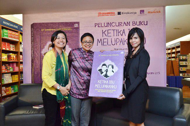 peluncuran buku Ketika Ibu Melupakanku | foto: copyright vemale/yuni