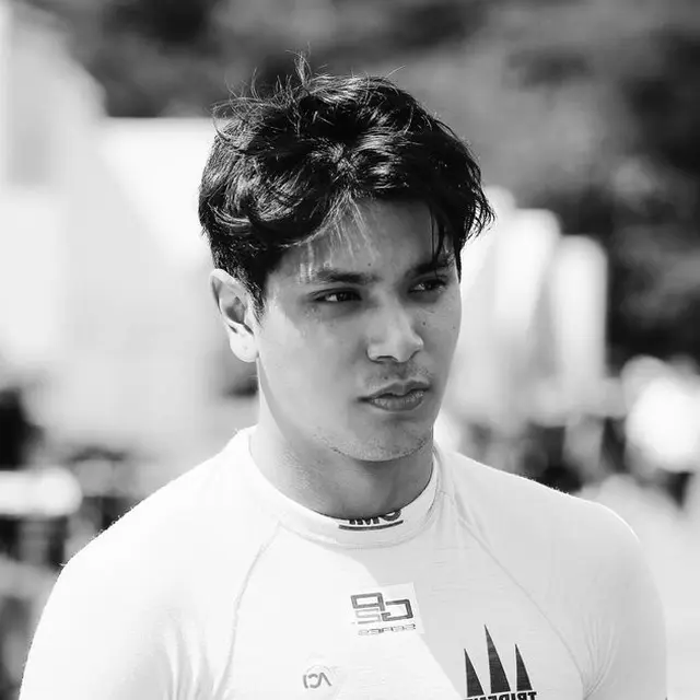 Potret Terbaru Philo Paz Armand Mantan Azizah Salsha