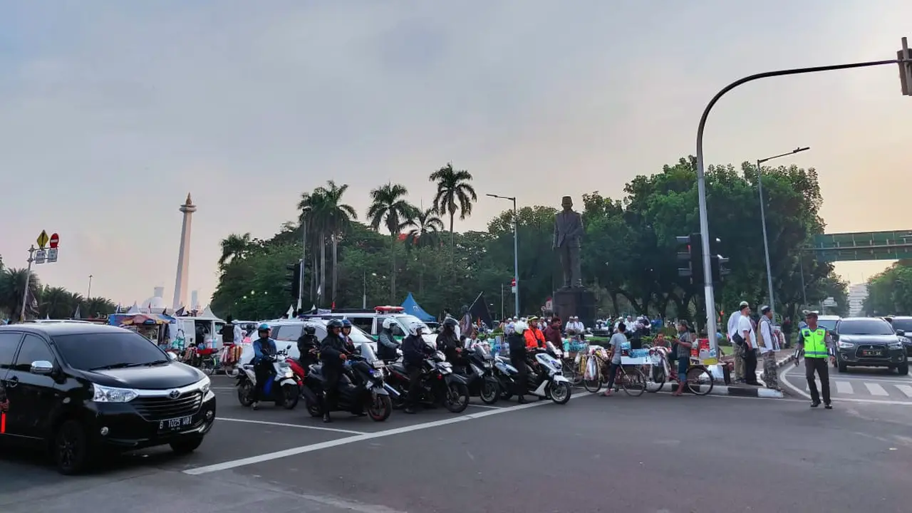 Lalu Lintas di Sekitar Monas