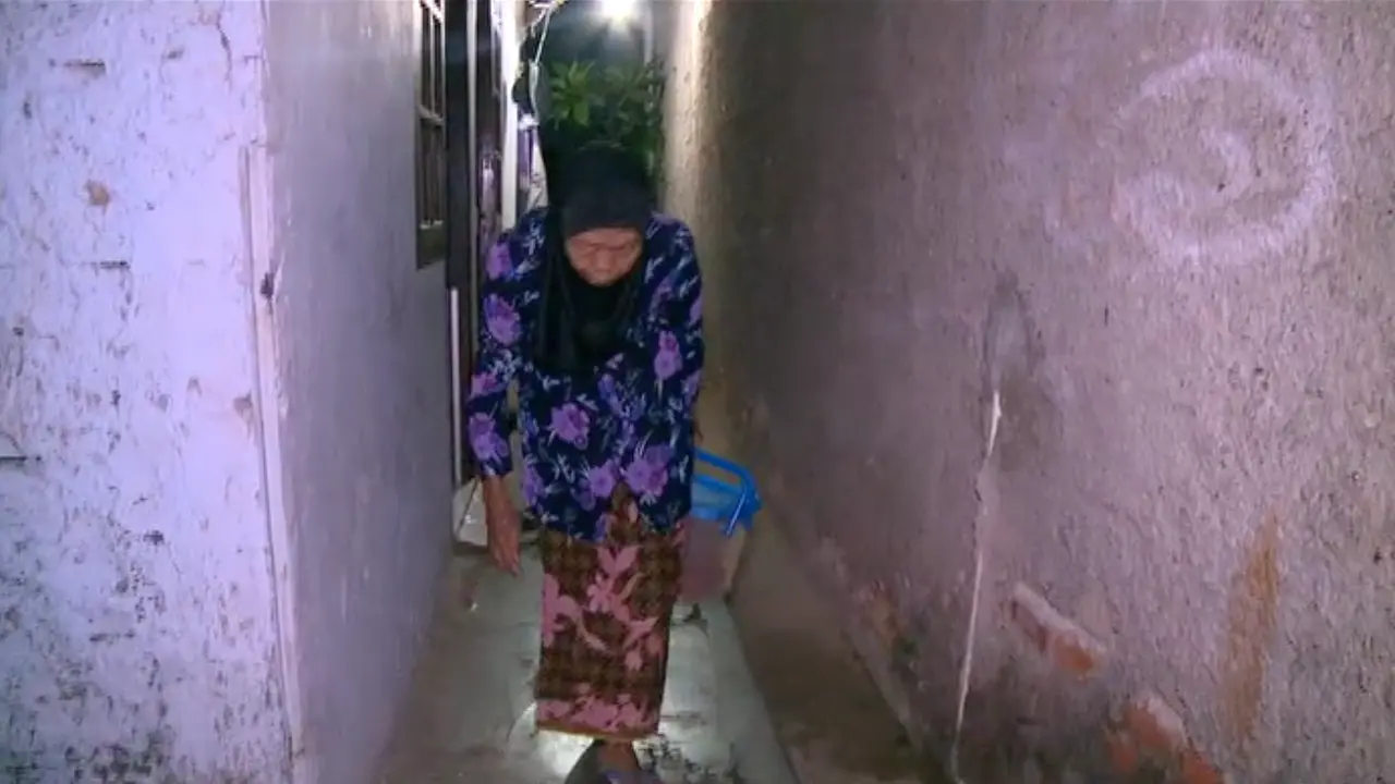 Pantang Menyerah - Nenek Atjah 