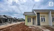 Suasana perumahan subsidi di kawasan Klapanunggal, Kabupaten Bogor, Jawa Barat, Rabu (16/6/2021). Bantuan terdiri dari Fasilitas Likuiditas Pembiayaan Perumahan, Bantuan Pembiayaan Perumahan Berbasis Tabungan, Subsidi Bantuan Uang Muka, dan Tabungan Perumahan Rakyat. (merdeka.com/Iqbal S. Nugroho)