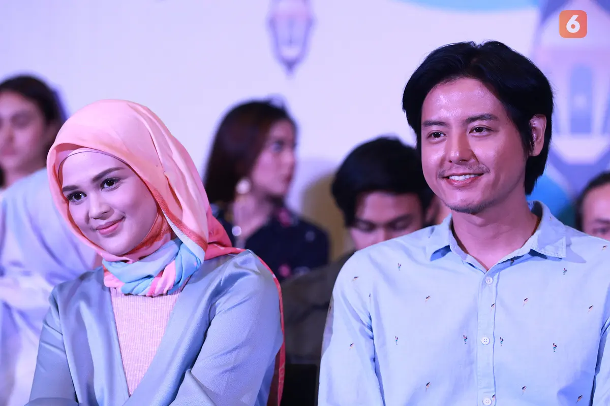 [Fimela] Cut Meyriska dan Roger Danuarta