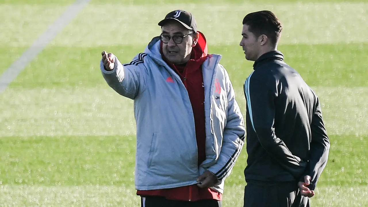 Momen Ronaldo dan Sarri Akrab Saat Latihan