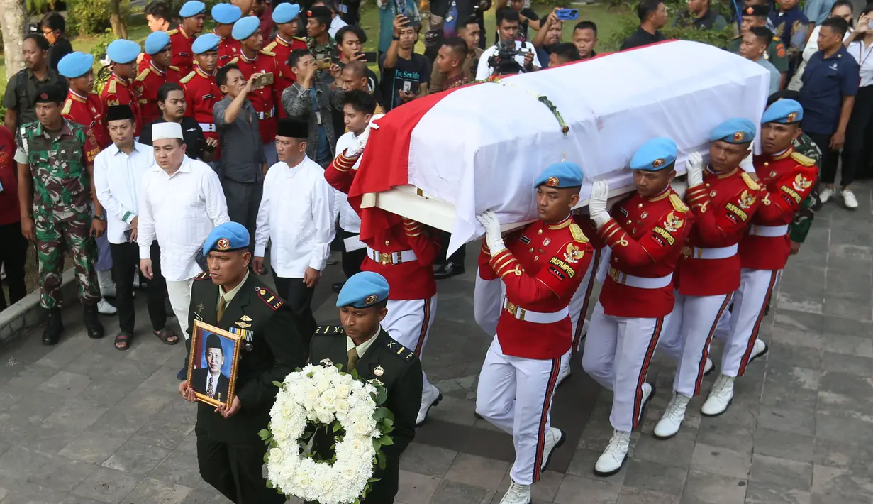 Wakil Presiden ke-9 RI, Hamzah Haz wafat pada Rabu pagi sekitar pukul 09.30 WIB pada usia 84 tahun. (merdeka.com/Arie Basuki)