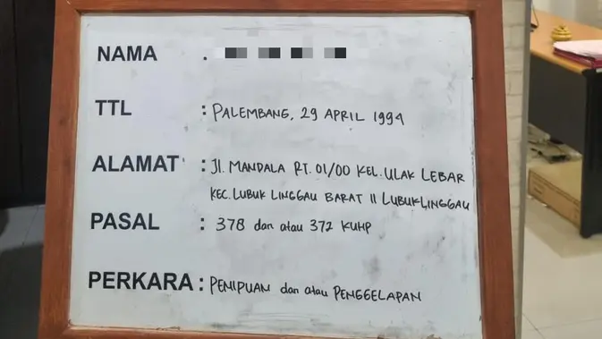 V Indoneziji moški, ki se je izdajal za uslužbenca parlamenta, s prevaro obljubljal vstop v policijo in si prisvojil 750 milijonov rupij
