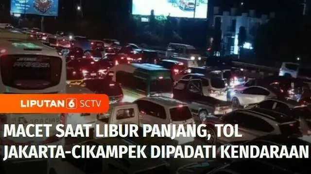 Memasuki libur panjang, ruas tol Jakarta-Cikampek dipadati kendaraan pada Sabtu malam. Kepadatan kendaraan diprediksi masih akan terjadi pada hari ini.