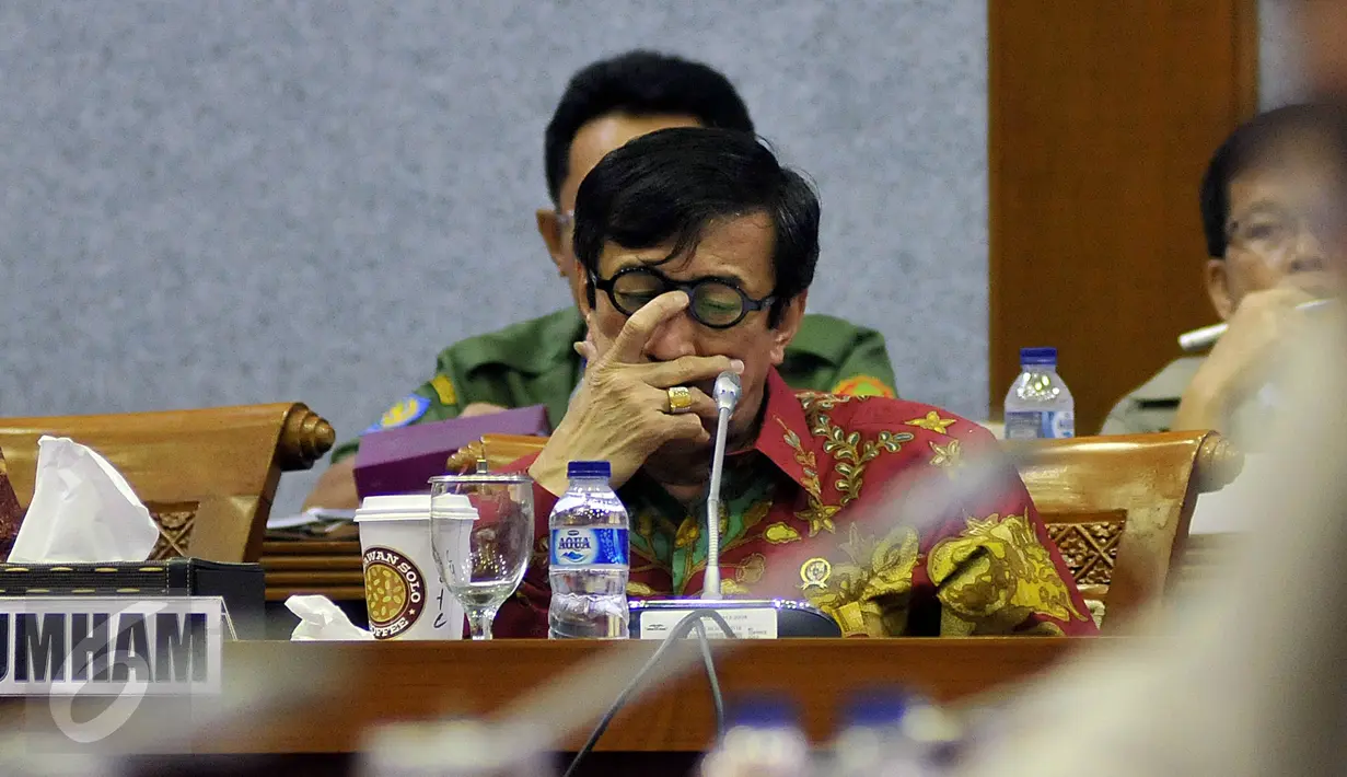 Menkumham Yasonna Laoly saat menghadiri rapat koordinasi (Rakor) dengan Badan Legislasi (Baleg) DPR RI di Nusantara I, Kompleks MPR/DPR, Senayan, Jakarta, Senin (25/1/2016). (Liputan6.com/Johan Tallo)