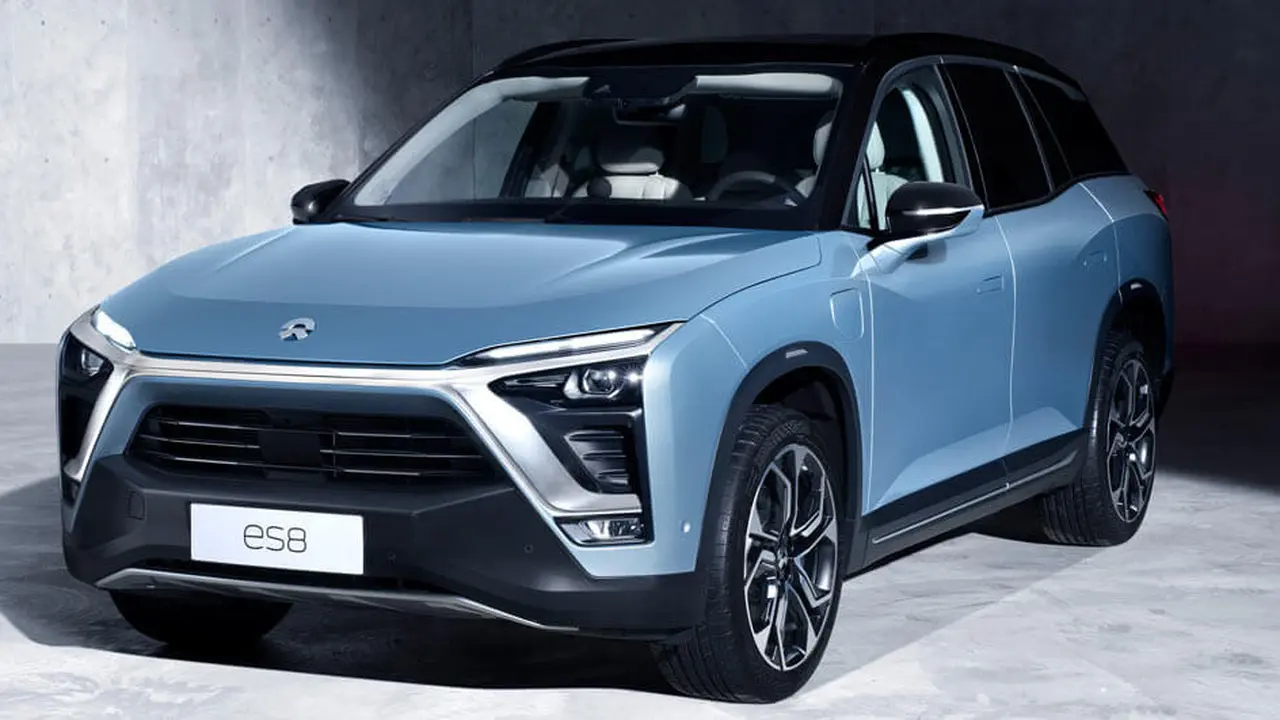 Nio ES8