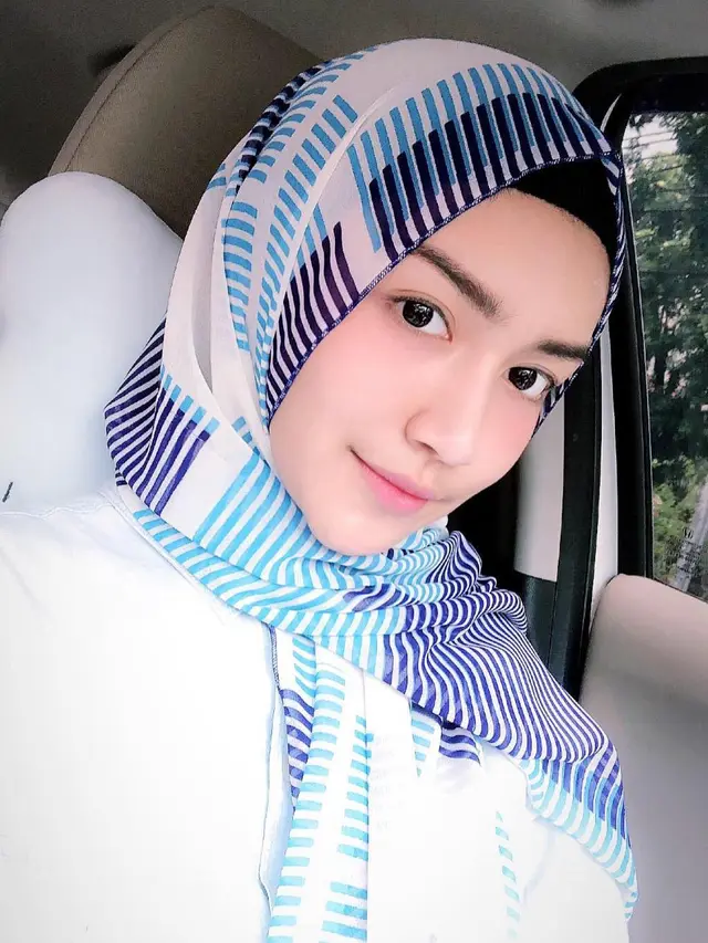 [Bintang] Semakin Cantik, Ini 8 Potret Melody Prima Saat Berhijab