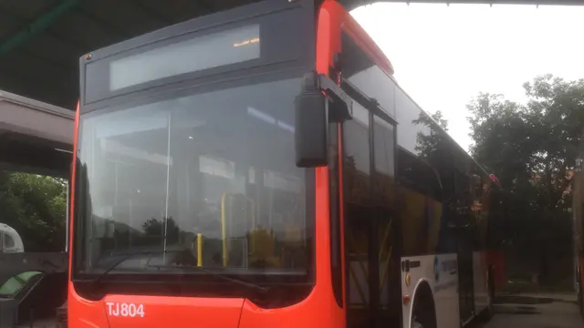 Bus Mercedes Benz Low Entry untuk Asian Games 2018. (Liputan6.com/Delvira)