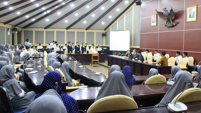 Zulfikli Hasan dan SMAIT Insantama