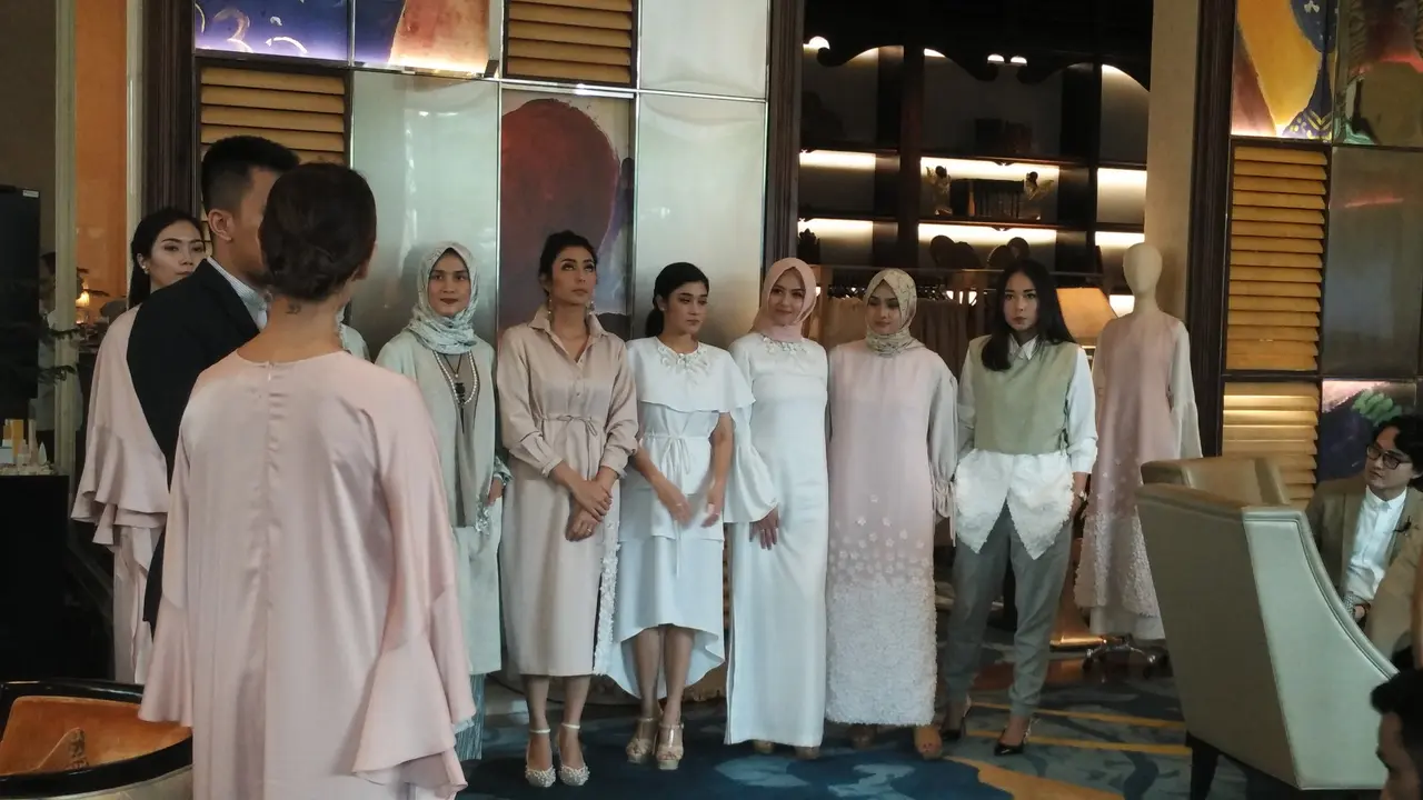 Busana Feminin Nan Mewah dari Barli Asmara untuk Sambut Ramadhan