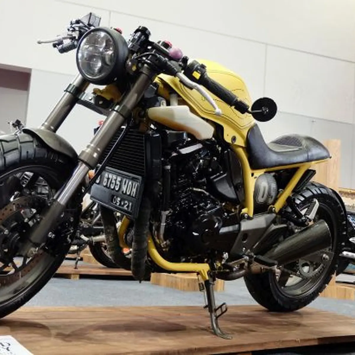Suzuki inazuma shop 250 custom