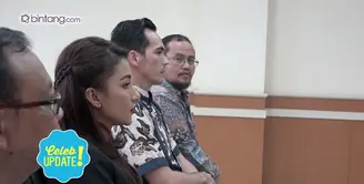 Atilla Syah dianggap ikut mencampuri rumah tangga kakaknya, Atalarik Syah pun sempat menyesal.