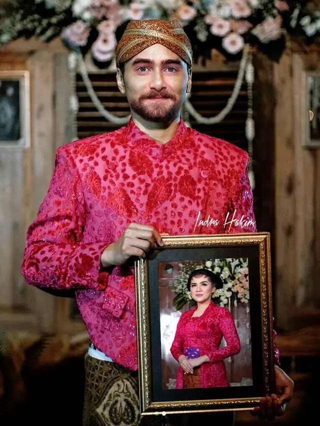 6 Editan Seleb Hollywood Pakai Baju Pengantin Ini Bikin Ketawa Geli