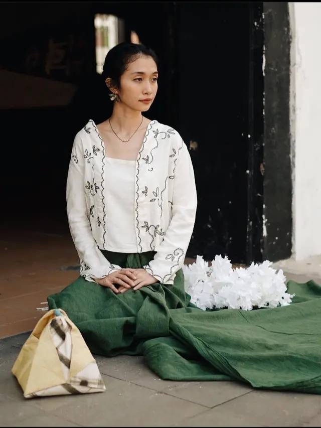 Menggunakan bahan pewarna yang ramah lingkungan