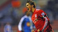 Fernando Torres meninggalkan Liverpool dan bergabung dengan Chelsea pada 2011, kepergian Torres lantaran sang pemain kecewa dengan keputusan klub melepas beberapa pemain bintang dan pelatih Rafael Benitez. (AFP/Paul Ellis)