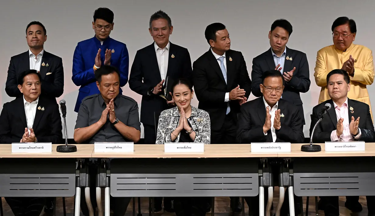 Sebelumnya diberitakan, Mahkamah Konstitusi Thailand memberhentikan Perdana Menteri Srettha Thavisin dari jabatannya pada 14 Agustus 2024. (Lillian SUWANRUMPHA/AFP)