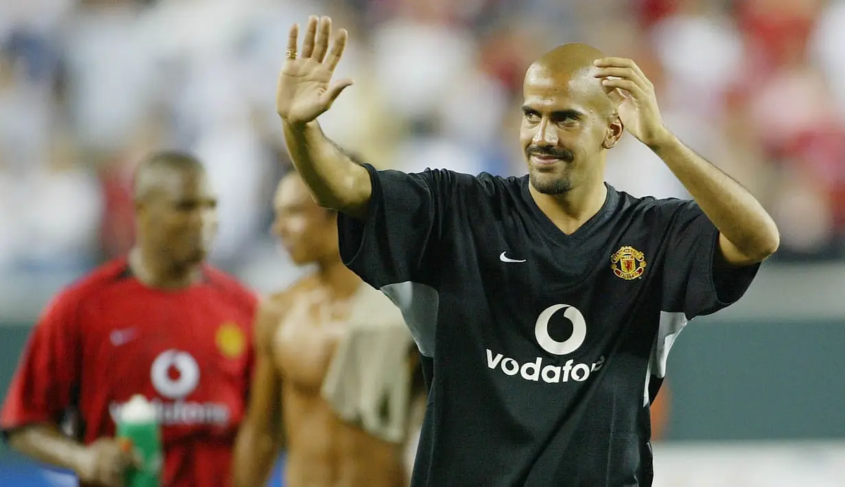 <p>6. Juan Sebastian Veron - Pemain asal Argentina ini diboyong Sir Alex Ferguson dari klub Serie A, Lazio. Harga Veron kala itu mencapai 38,34 juta pounds atau sekitar Rp727 miliar. (Laurence Griffiths/Getty Images/AFP)</p>